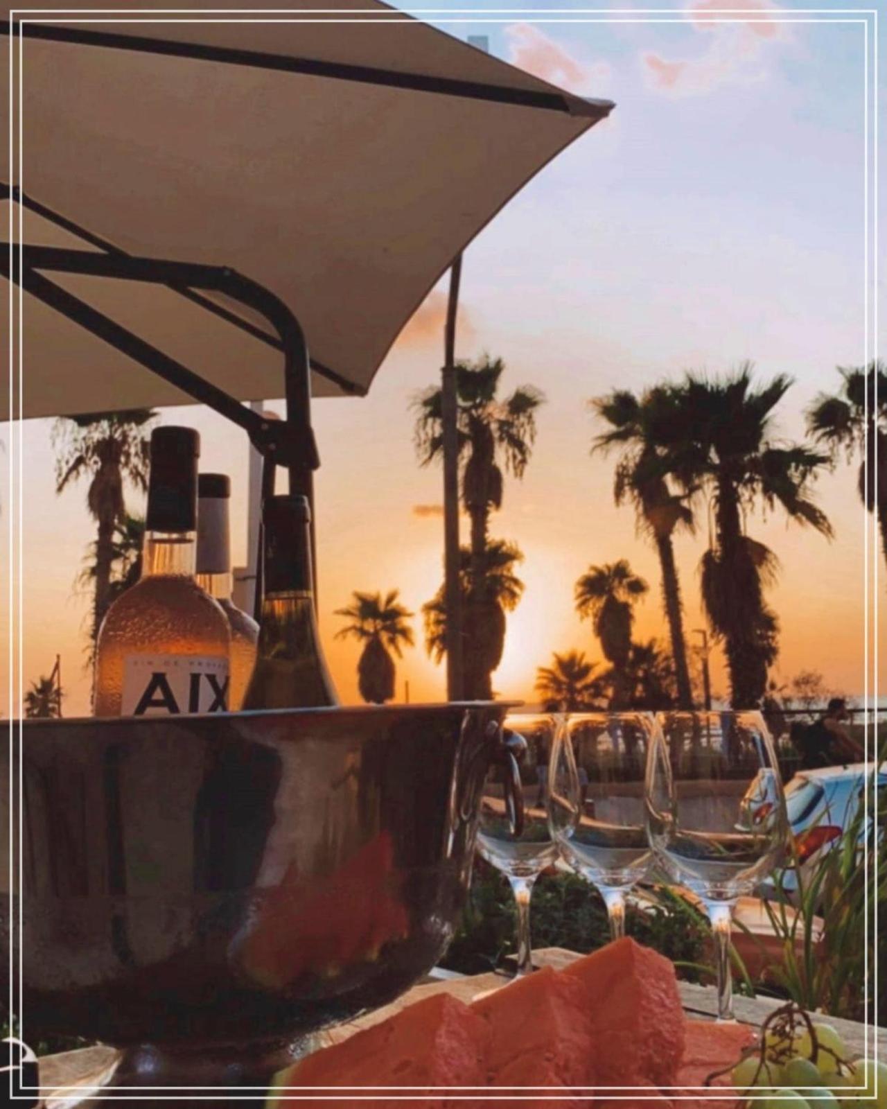 Bugrashov Beach 88 Hotel And Spa Тел Авив Екстериор снимка