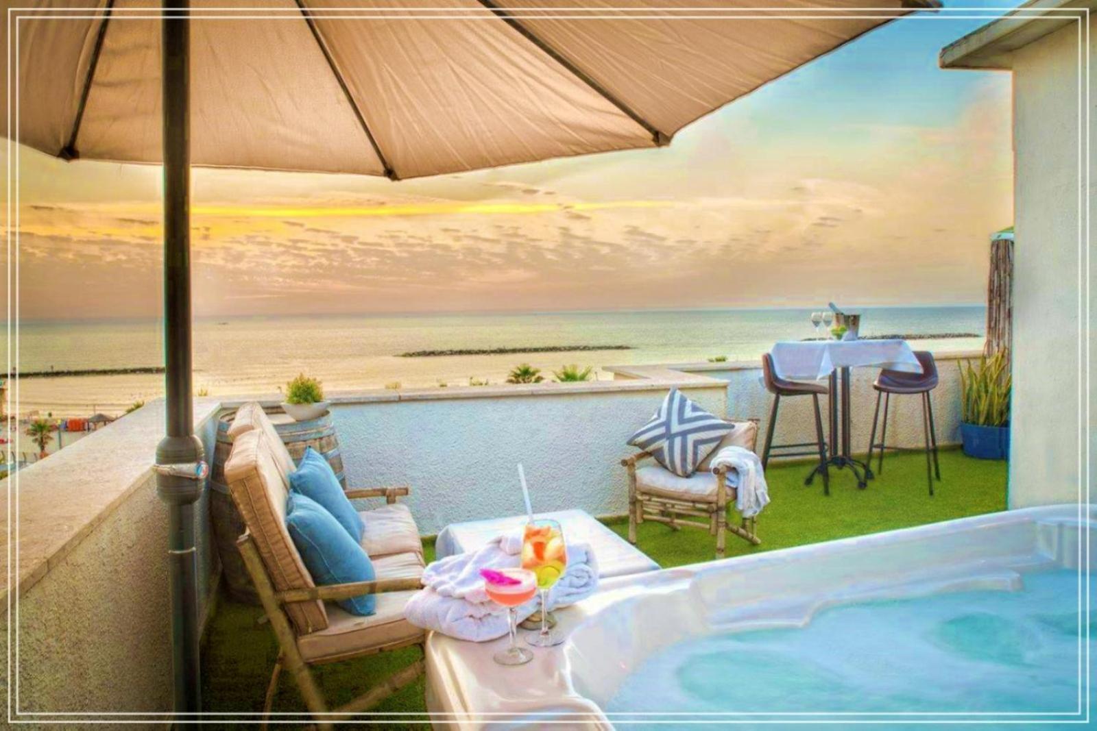 Bugrashov Beach 88 Hotel And Spa Тел Авив Екстериор снимка