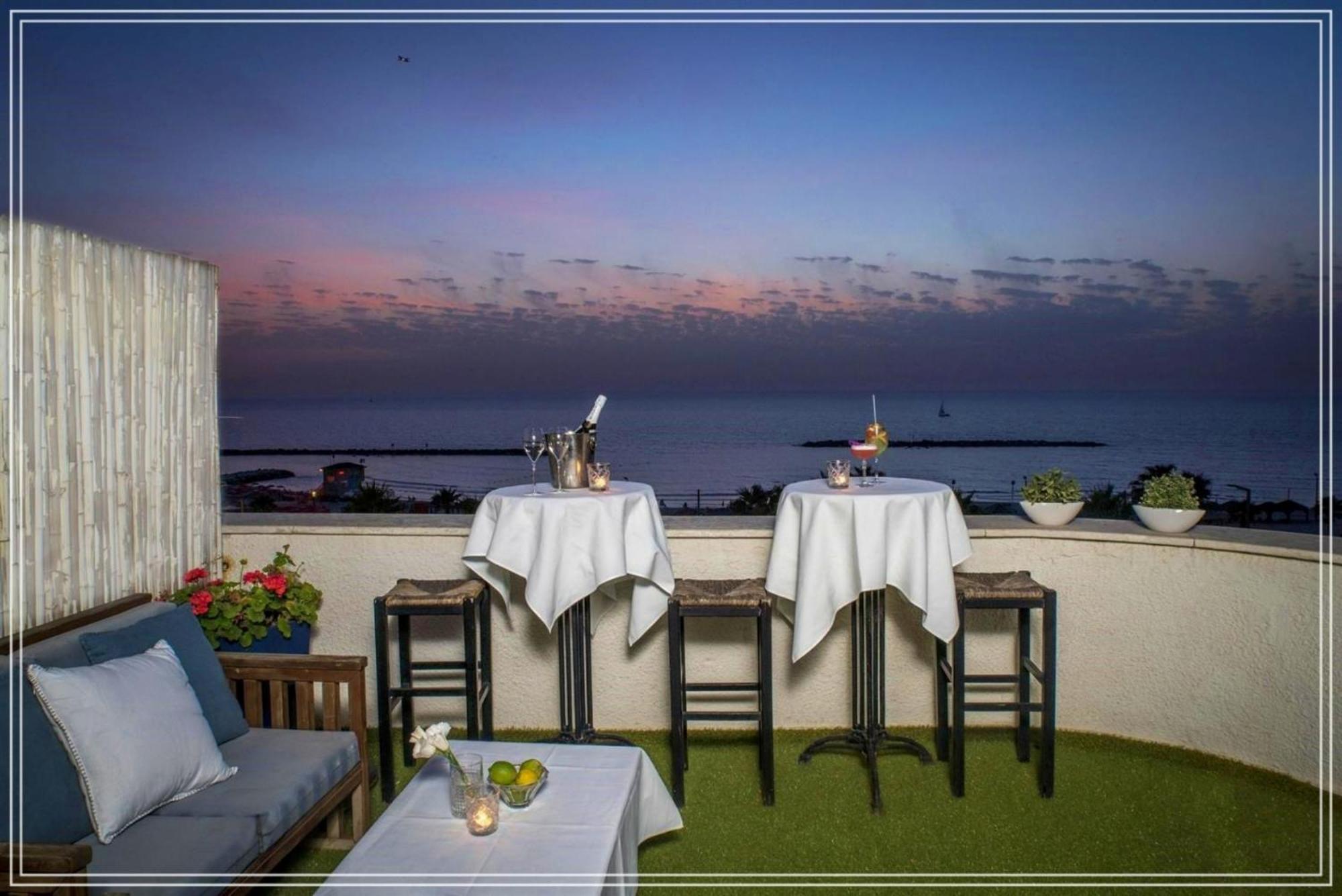 Bugrashov Beach 88 Hotel And Spa Тел Авив Екстериор снимка