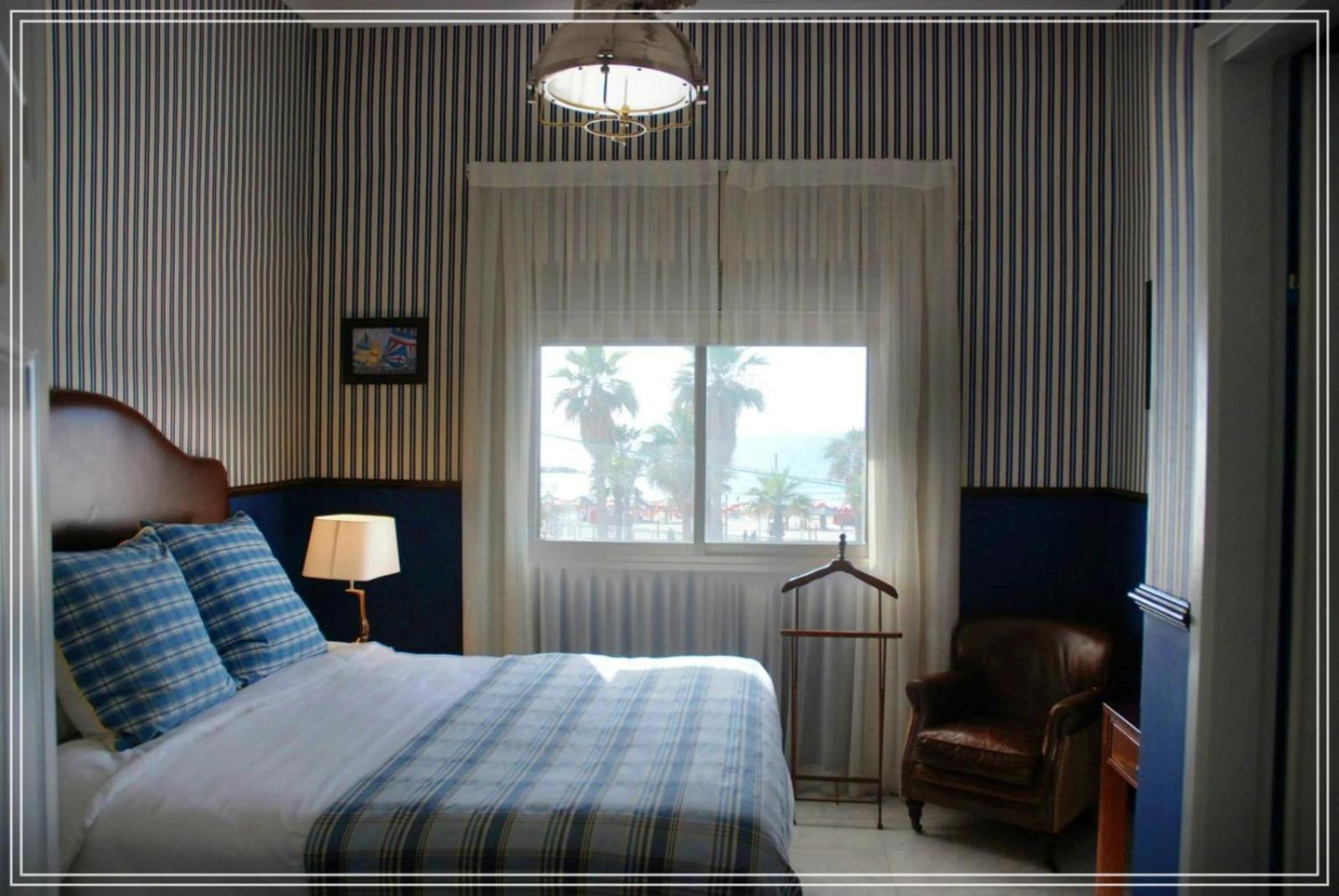 Bugrashov Beach 88 Hotel And Spa Тел Авив Екстериор снимка